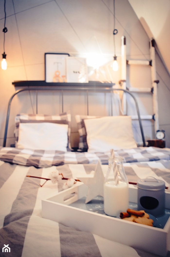 #mojeswieta - Średnia biała szara sypialnia - zdjęcie od MySweetDreamingHome - Homebook
