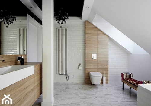 dom realizacja - Duża na poddaszu z marmurową podłogą łazienka, styl glamour - zdjęcie od Vprojekt design by Weronika