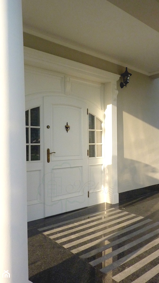 Drzwi zewnętrzne białe z dostawkami - zdjęcie od STOLARKA MIKOS