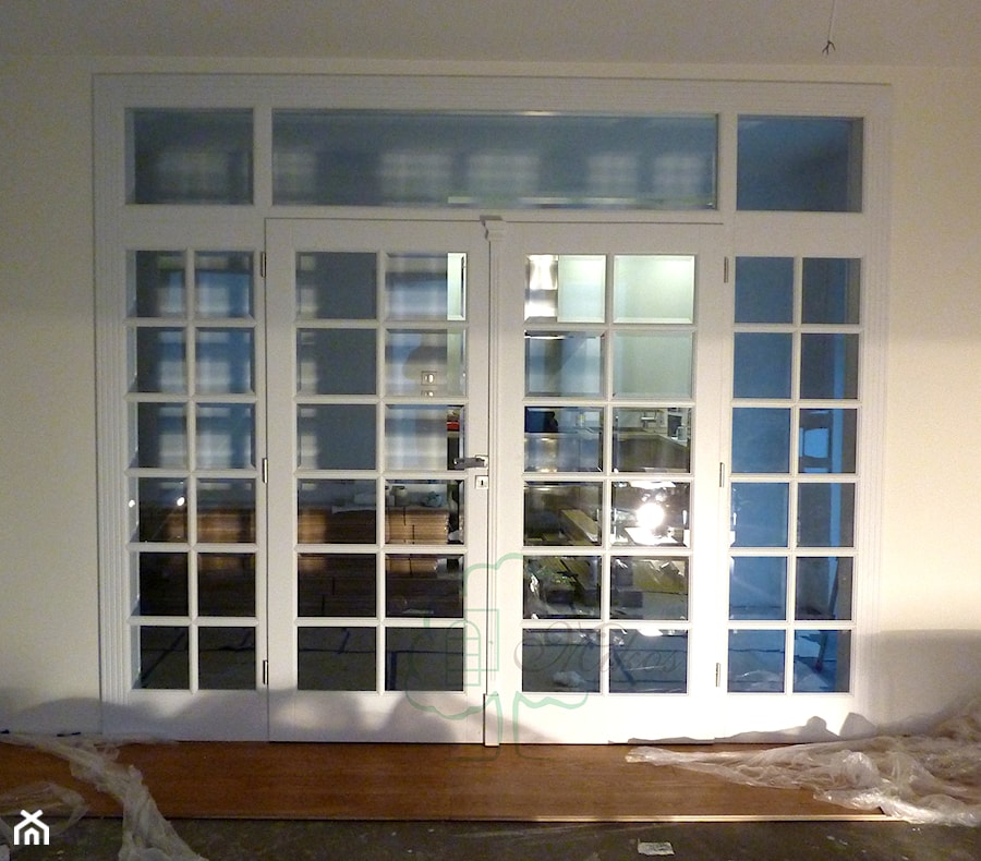 Drzwi dwuskrzydłowe białe do salonu - zdjęcie od STOLARKA MIKOS
