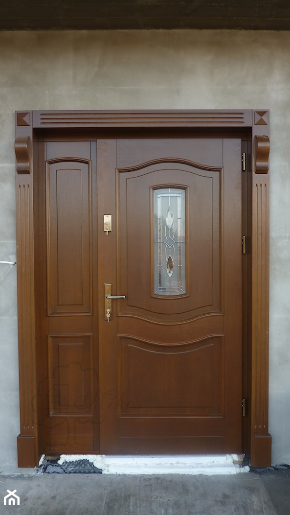 Drzwi zewnętrzne stylowe - zdjęcie od STOLARKA MIKOS - Homebook