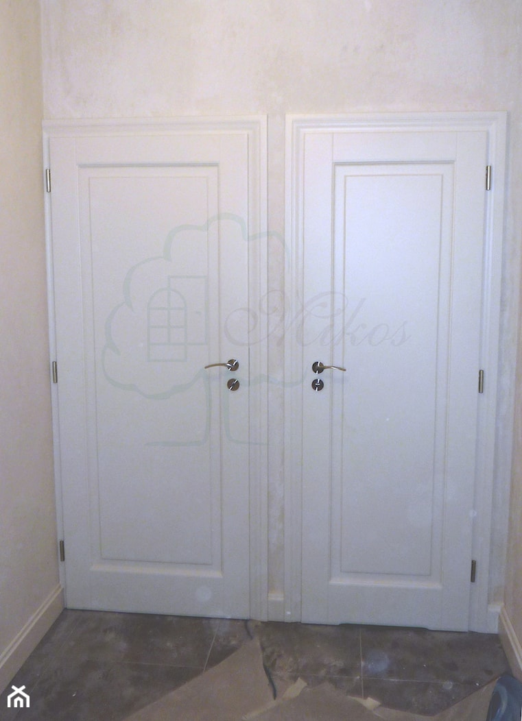 Drzwi drewniane pełne białe - zdjęcie od STOLARKA MIKOS - Homebook