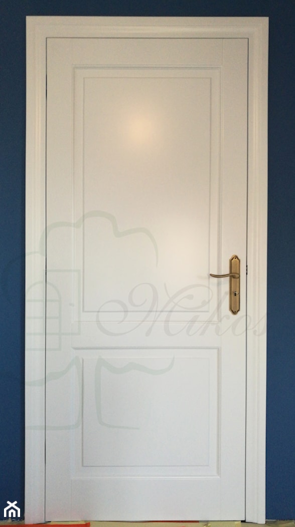Białe drewniane drzwi klasyczne - zdjęcie od STOLARKA MIKOS - Homebook