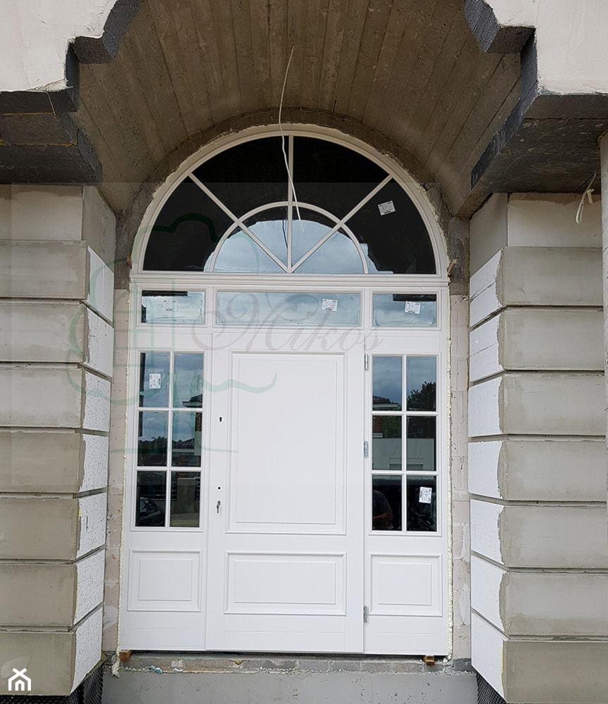 Drzwi wejściowe zewnętrzne Rezydencja Parkowa / Willa Parkowa - zdjęcie od STOLARKA MIKOS - Homebook