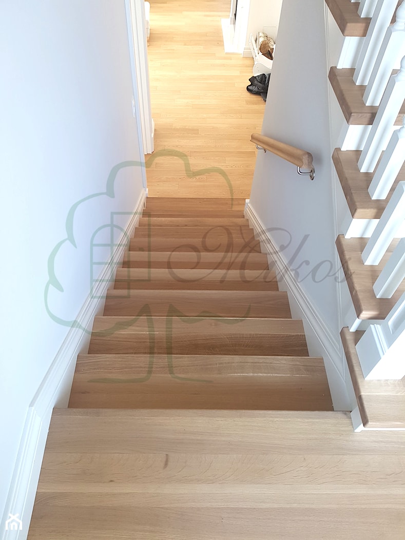 Stylowe schody drewniane - zdjęcie od STOLARKA MIKOS - Homebook