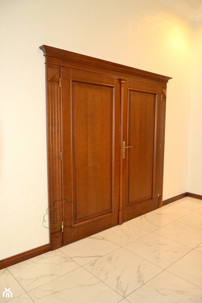 Drzwi dwuskrzydłowe z koroną - zdjęcie od STOLARKA MIKOS - Homebook