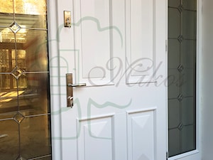 Drzwi drewniane wejściowe PARKOWA Szyba z kryształkami - zdjęcie od STOLARKA MIKOS