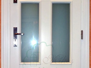 Drzwi drewniane zewnętrzne (wejściowe) białe - zdjęcie od STOLARKA MIKOS