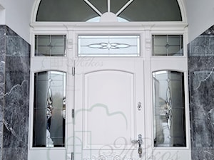 Drzwi wejściowe do projektu Willa Parkowa - zdjęcie od STOLARKA MIKOS