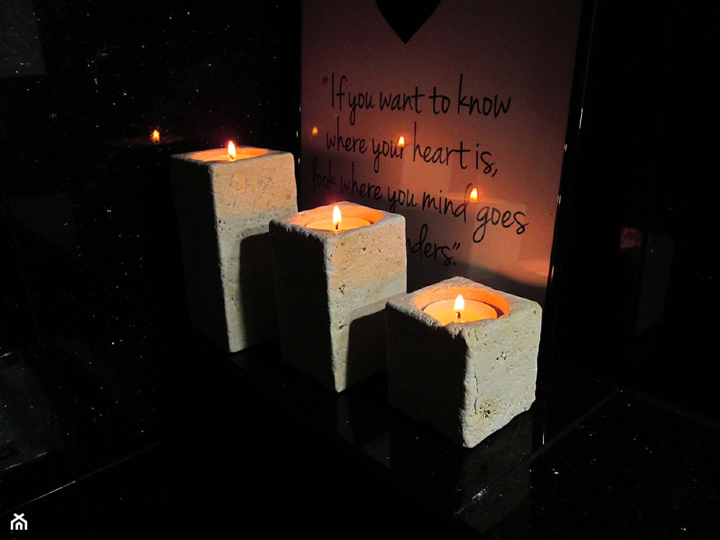 Trawertynowe świeczniki tealight - zdjęcie od JM Granit - Homebook