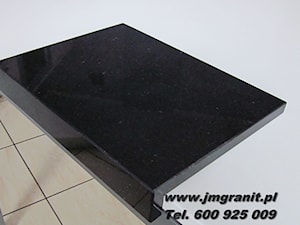 Czarna kamienna deska kuchenna, nakładka na blat. - zdjęcie od JM Granit