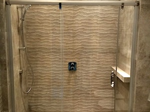 Komfortowy prysznic w bloku - zdjęcie od mgmdesign