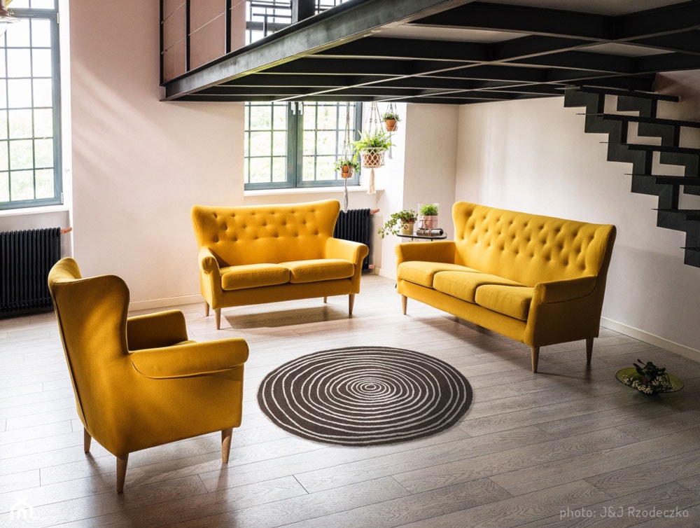 żółta tapicerka sofy