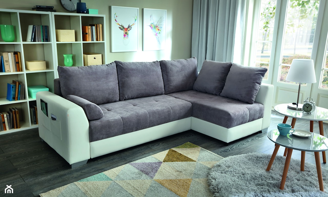 fioletowa sofa