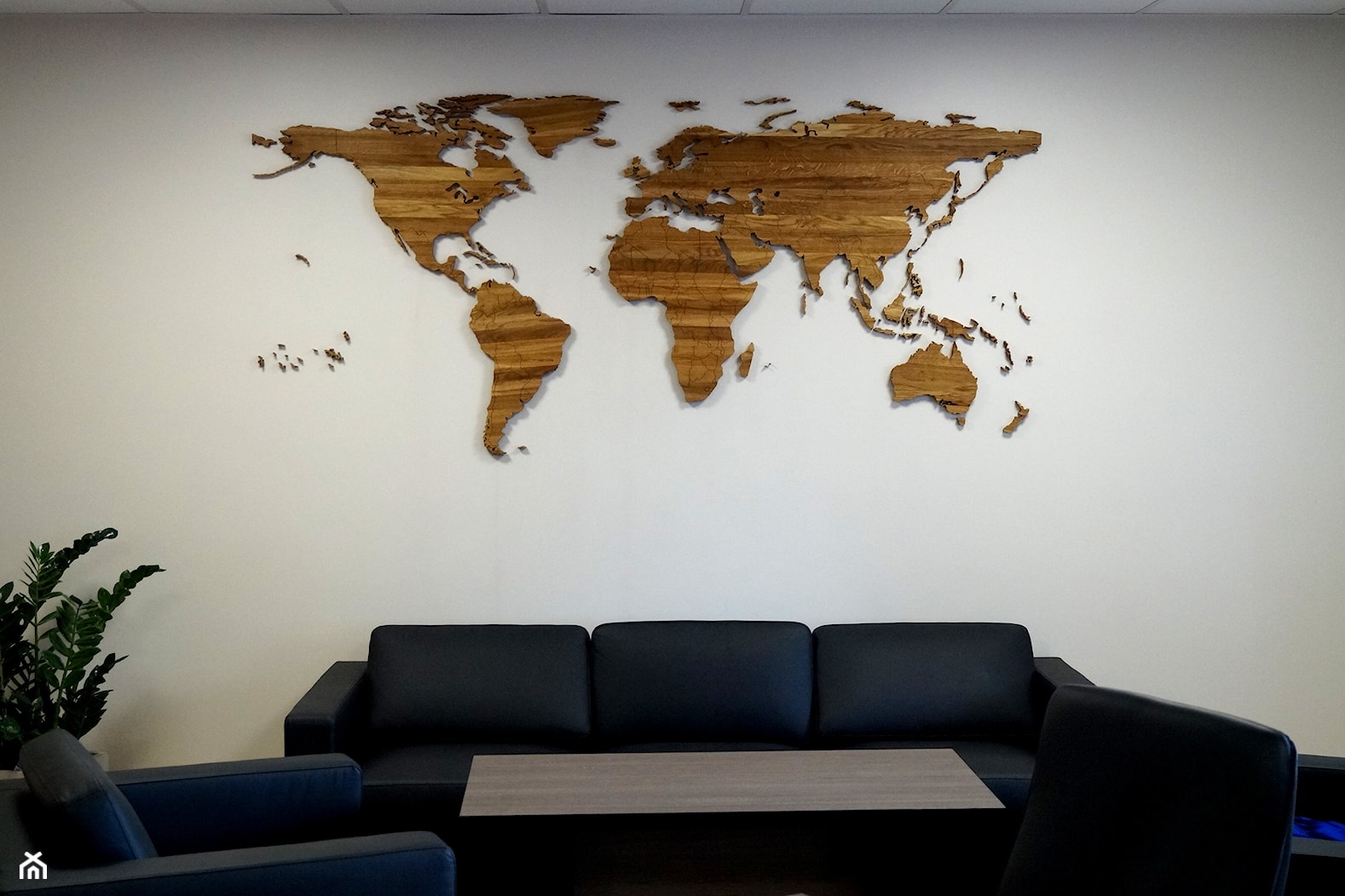 Drewniana Mapa Świata - 250 x 125 cm - zdjęcie od drewnianemapy - Homebook