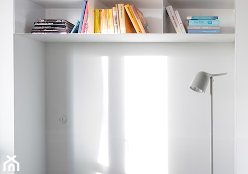 Mieszkanie Muranów - Mały biały salon, styl nowoczesny - zdjęcie od Grupa Żoliborz