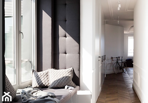 Mieszkanie Okólnik - Średni biały szary hol / przedpokój, styl nowoczesny - zdjęcie od Grupa Żoliborz