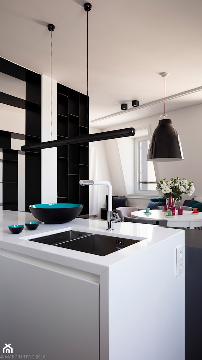 Mieszkanie Okólnik - Średnia biała jadalnia w kuchni, styl nowoczesny - zdjęcie od Grupa Żoliborz