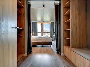 Sypialnia - Średnia otwarta garderoba przy sypialni - zdjęcie od Pro-Plan-Foto