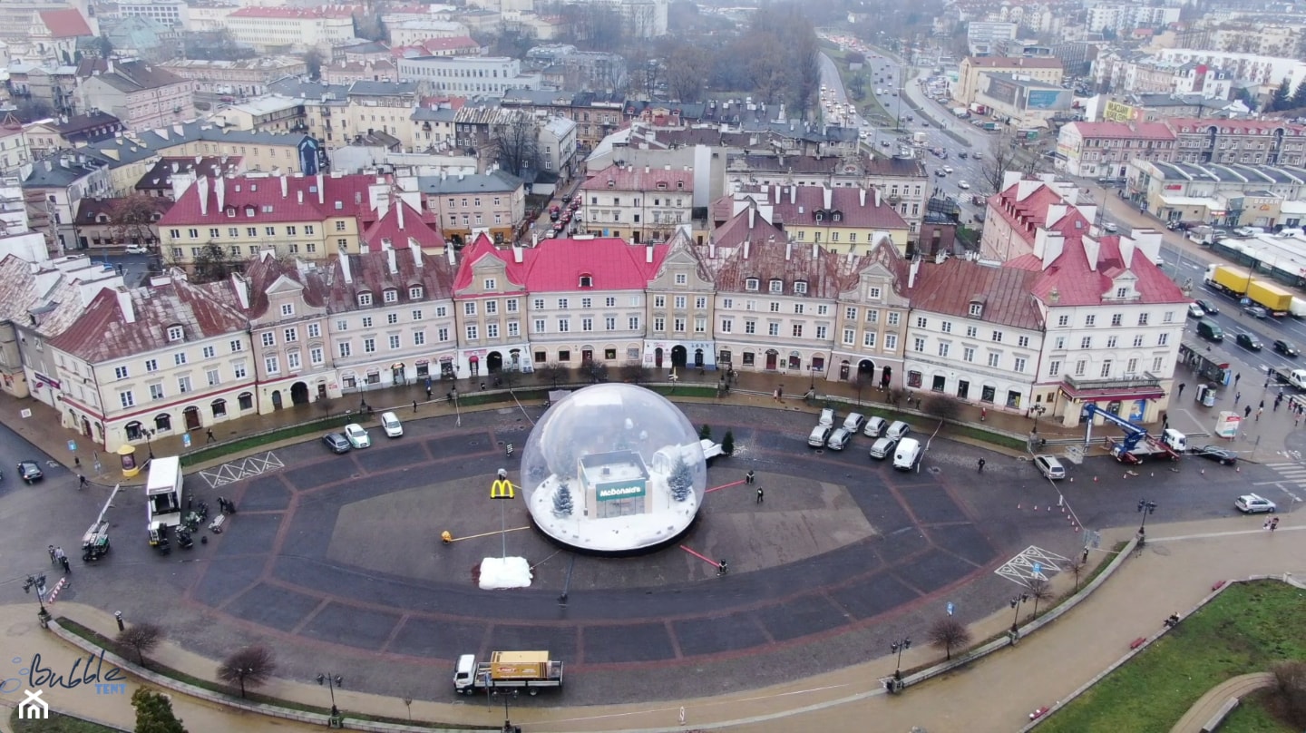 Gigantyczna kula śnieżna - zdjęcie od Polidomes International - Homebook