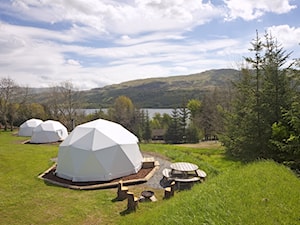 Glamping w namiotach sferycznych Polidomes - zdjęcie od Polidomes International