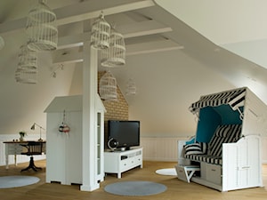 PLAŻOWO - Salon, styl tradycyjny - zdjęcie od Nest Interiors