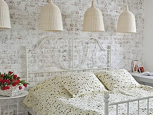 Mała biała sypialnia, styl rustykalny - zdjęcie od aleksandra-sadowska 6