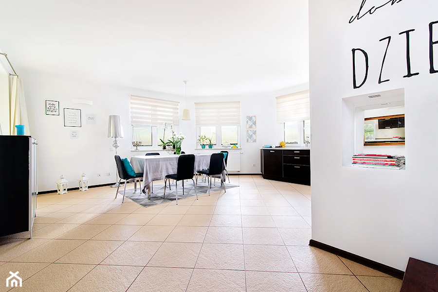 Mieszkanie na sprzedaż 03 - Duża biała jadalnia jako osobne pomieszczenie - zdjęcie od Piotr Arnoldes
