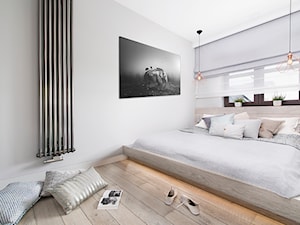 Concept Design Wnętrza #1 - Średnia szara sypialnia - zdjęcie od Piotr Arnoldes