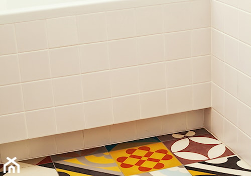 Szalone Retro - Średnia łazienka, styl vintage - zdjęcie od Qbik Design
