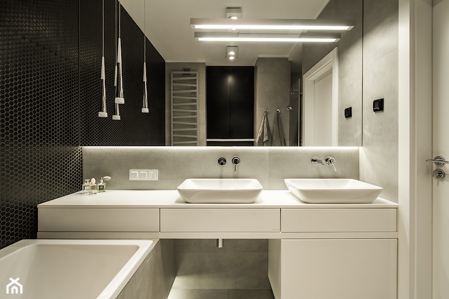 Kłobucka - Z dwoma umywalkami łazienka, styl nowoczesny - zdjęcie od Qbik Design