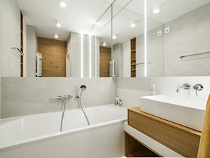 Osiedle Pod Zegarem - Średnia bez okna z lustrem z punktowym oświetleniem łazienka, styl nowoczesny - zdjęcie od Qbik Design