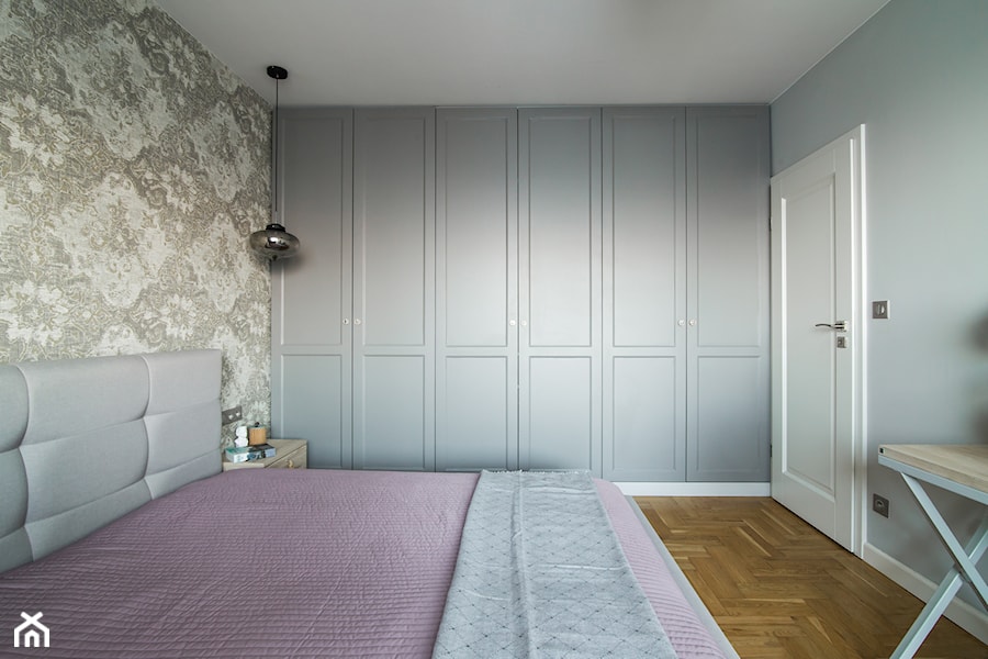 Puszczyka - Średnia szara sypialnia, styl nowoczesny - zdjęcie od Qbik Design