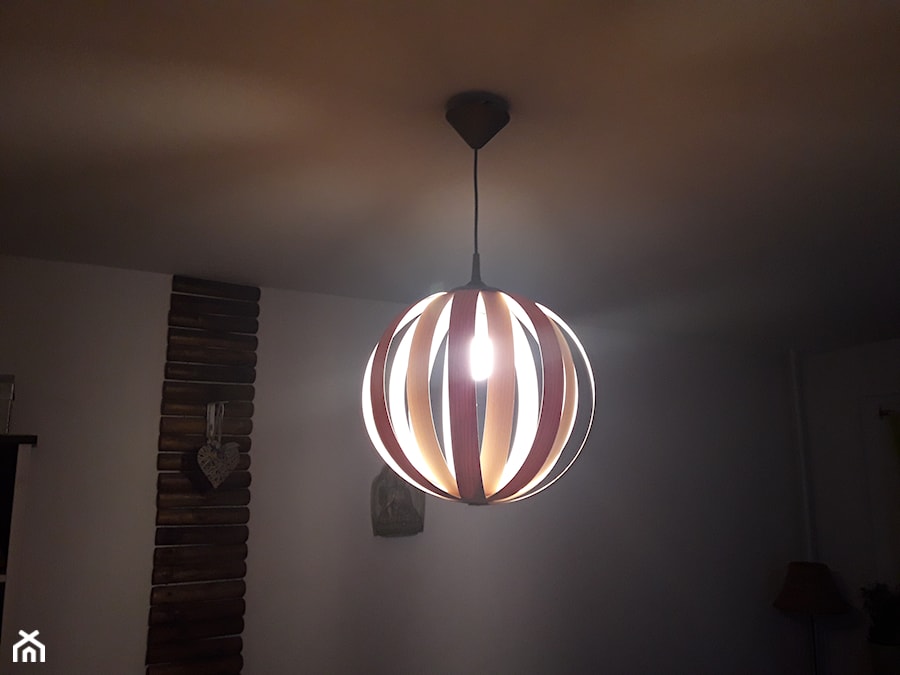 lampa wisząca Kula - zdjęcie od Pracownia lamp z drewna.