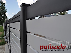 Dwukolorowe ogrodzenie aluminiowe - zdjęcie od PALISADA.PL producent ogrodzeń