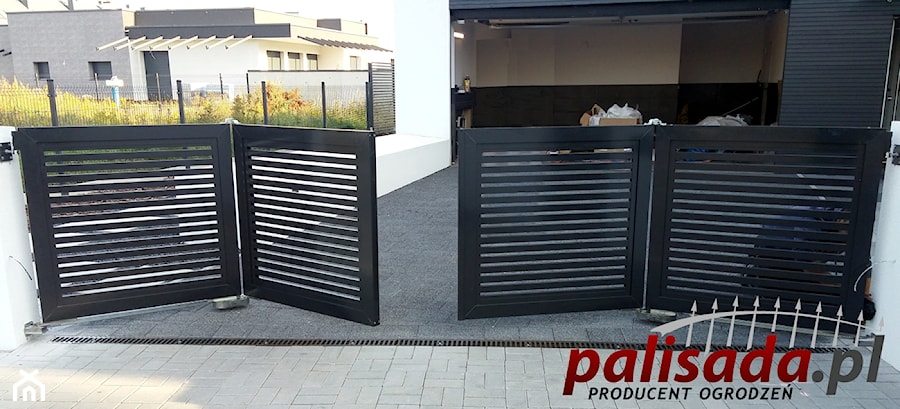 Brama czteroskrzydłowa harmonijkowa aluminiowa - zdjęcie od PALISADA.PL producent ogrodzeń