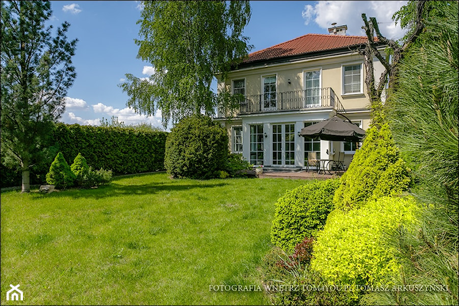 Dom wolnostojący Konstancin Jeziorna - Ogród - zdjęcie od TOM4YOU Tomasz Arkuszyński