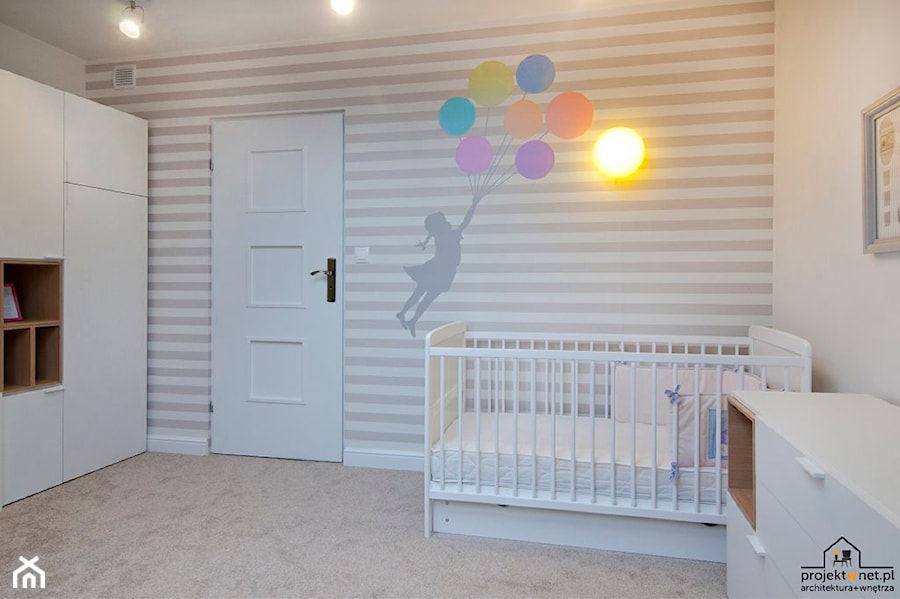 Pokój Małej Poli - Średni beżowy biały pokój dziecka dla niemowlaka dla dziecka dla chłopca dla dziewczynki, styl nowoczesny - zdjęcie od PROJEKTwNET - Architektura&Wnętrza
