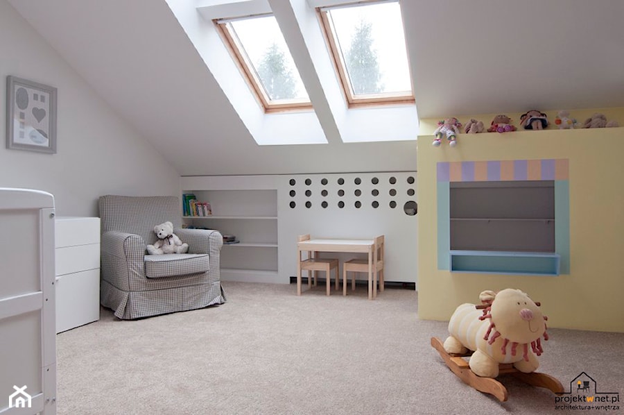Pokój Małej Poli - Średni biały szary żółty pokój dziecka dla niemowlaka dla dziecka dla chłopca dla dziewczynki, styl nowoczesny - zdjęcie od PROJEKTwNET - Architektura&Wnętrza