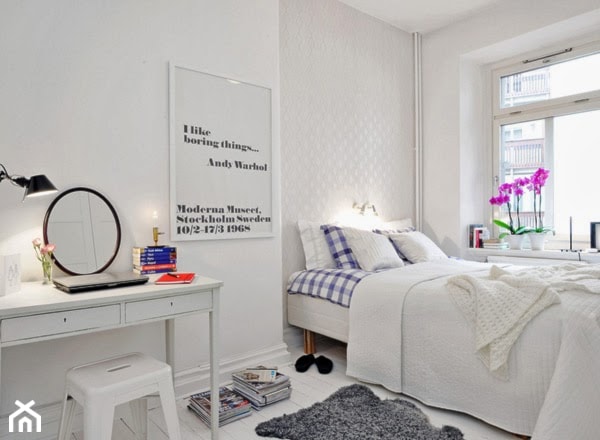 Jak urządzić małą sypialnię w stylu skandynawskim - zdjęcie od Codziennie Szczypta Designu