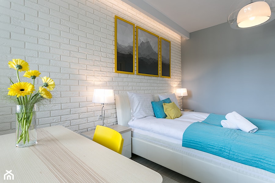 Luksusowe Apartamenty - Średnia biała szara sypialnia, styl nowoczesny - zdjęcie od Art & Deco Design