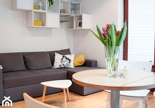 Niewielkie mieszkanie w skandynawskim stylu - Salon, styl skandynawski - zdjęcie od MIKU grafika & wnętrza