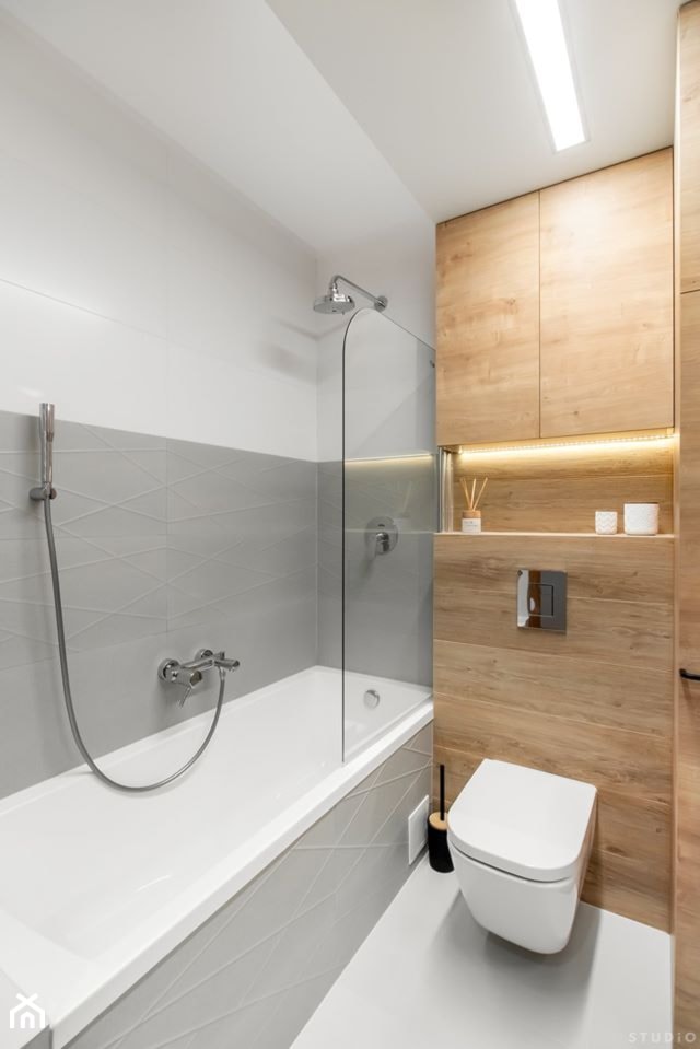 łazienka w drewnie - zdjęcie od MAGDALENA KORABIOWSKA INTERIOR DESIGN - Homebook