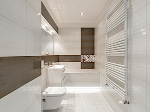 Średnia bez okna z lustrem z punktowym oświetleniem łazienka, styl minimalistyczny - zdjęcie od Jacek Bernatek
