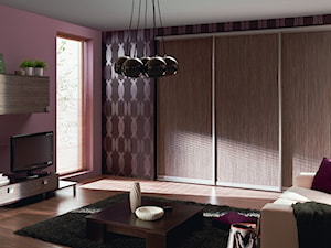 Salon KOMANDOR - Duży fioletowy różowy salon, styl tradycyjny - zdjęcie od Komandor - Wnętrza z Charakterem
