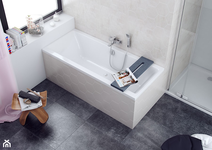 Dodatki i akcesoria łazienkowe - Średnia z marmurową podłogą łazienka z oknem - zdjęcie od EXCELLENT