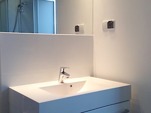 Segment 168 m2 - Mała na poddaszu bez okna łazienka, styl skandynawski - zdjęcie od Magda Wysińska