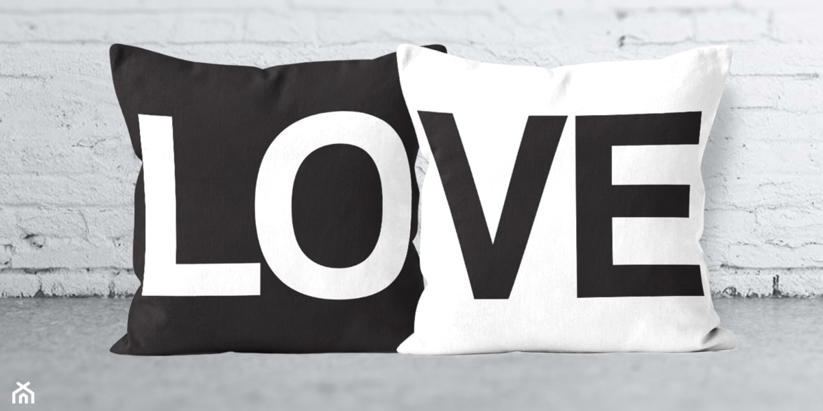 Designerska poszewka AMOUR z napisami LOVE podzielone na 2 poduszkach 40x40 - zdjęcie od Homello - Homebook