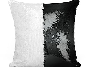Modna piszewka dekoracyjna FLIPPY SEQUINS Cekiny 40x40 Black&white - zdjęcie od Homello