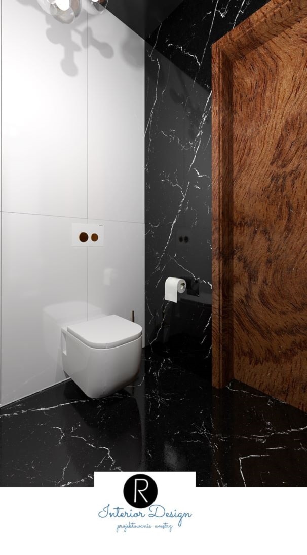 Elegancja luksusowa łazienka - czarna łazienka. Połączenie luksusowych materiałów. Naturalne drewno, kamień i dodatki w złotym kolorze. Toaleta gościnna. Czarna toaleta. Czarna łazienka. Marmur w łazi - zdjęcie od KATARZYNA ROŻEK R-INTERIOR DESIGN projektowanie wnętrz